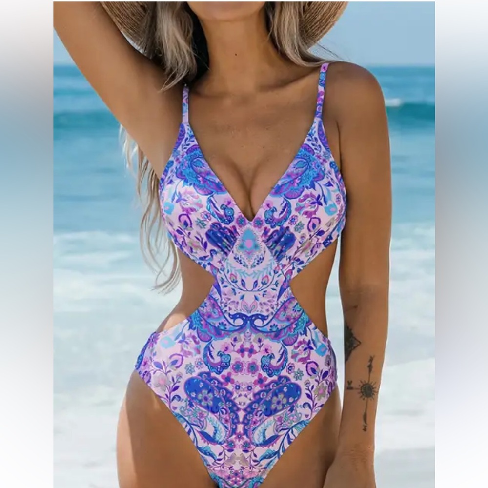 NWT Cupshe cheeky Monokini Swiumsuit size Small